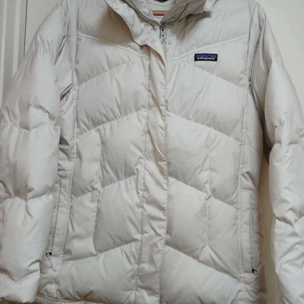 Patagonia Cream Puffer Jacket Size XL